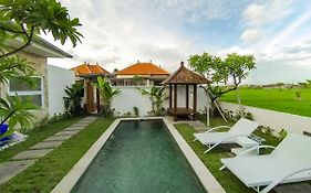 Anna Villa 4